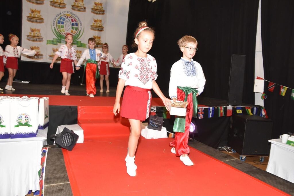 801d11c4-b178-4538-be79-7bc6681e6b7a