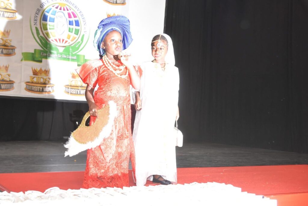 b3d15e55-adf2-4d13-899d-fb4e1f319a77