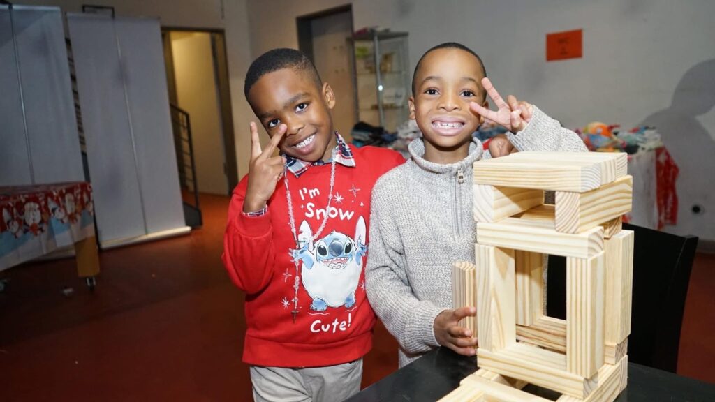 db9d6704-0b37-460d-aa7c-22439261cdb4