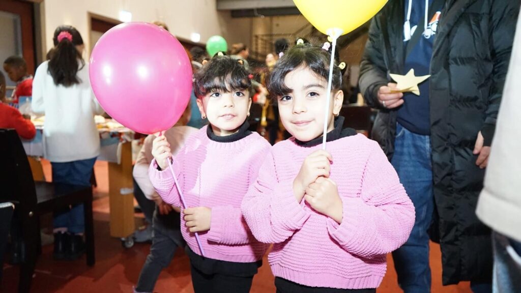 dbc3f9f4-43a1-4cdc-83d8-63630f39fb0e